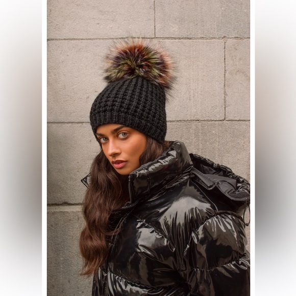 kyi kyi Accessories - Kyi Kyi Classic Fur Multi Color Pom NEW